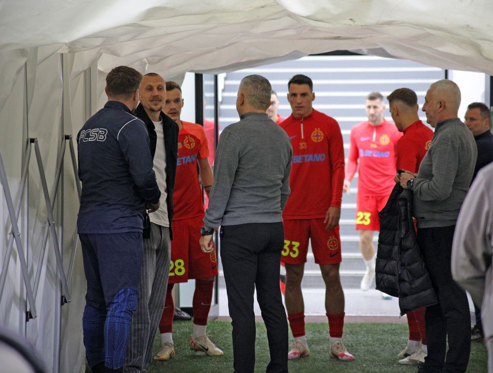 Vlad Chiricheș, luminița de la capătul tunelului. Cum a fost surprins fotbalistul înaintea meciului cu Rapid_11