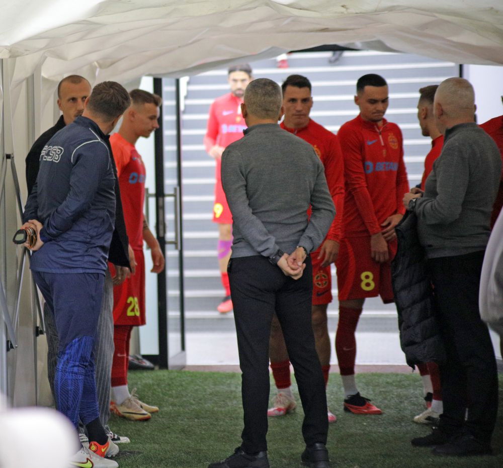 Vlad Chiricheș, luminița de la capătul tunelului. Cum a fost surprins fotbalistul înaintea meciului cu Rapid_12