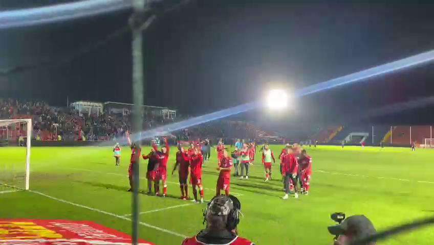 Imaginile bucuriei la Arad, după ce UTA a învins-o pe Dinamo București în prelungiri_2