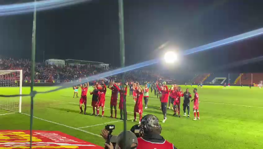 Imaginile bucuriei la Arad, după ce UTA a învins-o pe Dinamo București în prelungiri_8