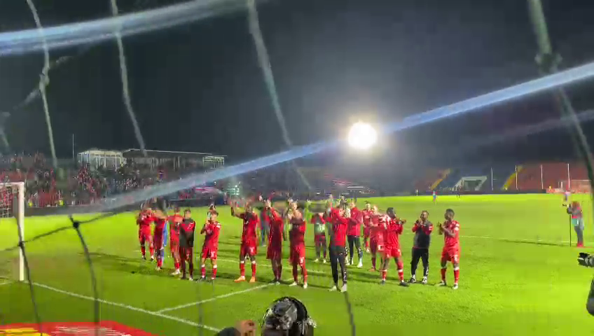 Imaginile bucuriei la Arad, după ce UTA a învins-o pe Dinamo București în prelungiri_14