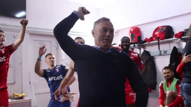 Explozie de bucurie după UTA - Dinamo! Mircea Rednic a fost sufletul petrecerii în vestiar_8