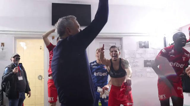 Explozie de bucurie după UTA - Dinamo! Mircea Rednic a fost sufletul petrecerii în vestiar_18