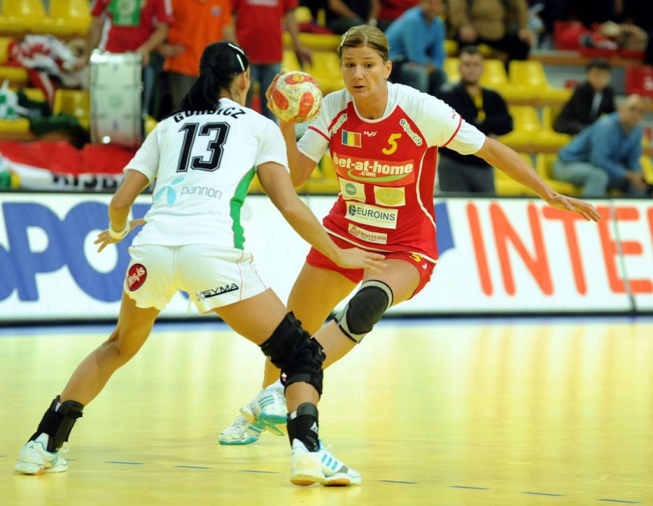 Carmen Amariei a devenit prima femeie antrenor la o echipă de băieți din Liga Națională de handbal. Reacția fostei mari jucătoare_2