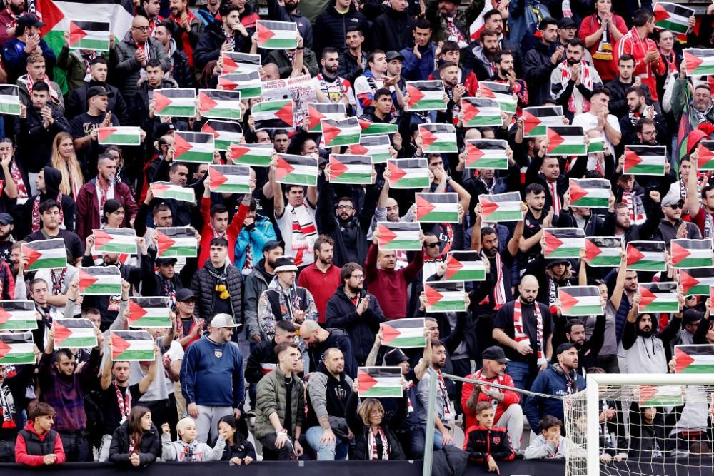 Polițiștii englezi se așteaptă la lupte de stradă în Londra între huliganii englezi și protestatarii anti-Israel!_5