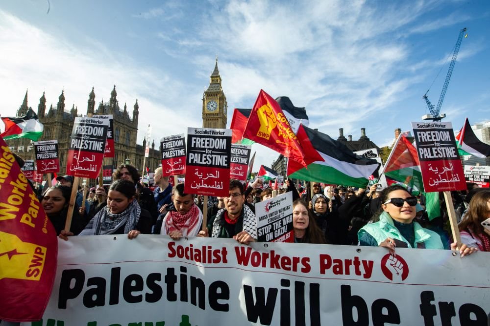 Polițiștii englezi se așteaptă la lupte de stradă în Londra între huliganii englezi și protestatarii anti-Israel!_7