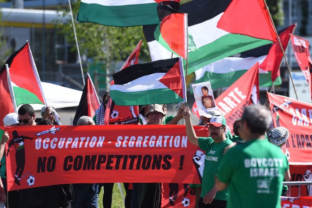 Polițiștii englezi se așteaptă la lupte de stradă în Londra între huliganii englezi și protestatarii anti-Israel!_17