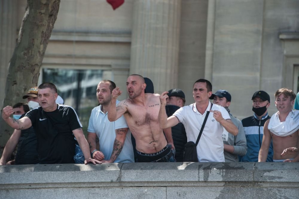 Polițiștii englezi se așteaptă la lupte de stradă în Londra între huliganii englezi și protestatarii anti-Israel!_19