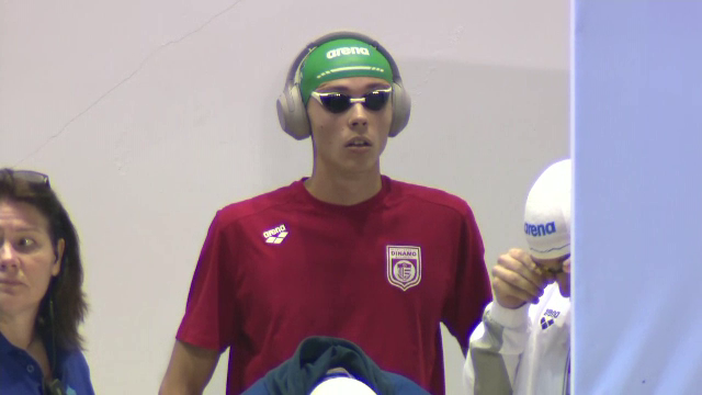 „Nu am de gând să concurez pentru Africa de Sud!” David Popovici, pus pe glume după ce a luat medalia de aur la Campionatul Național de Înot în bazin scurt _2
