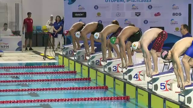 „Nu am de gând să concurez pentru Africa de Sud!” David Popovici, pus pe glume după ce a luat medalia de aur la Campionatul Național de Înot în bazin scurt _20