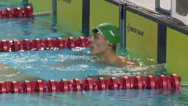 „Nu am de gând să concurez pentru Africa de Sud!” David Popovici, pus pe glume după ce a luat medalia de aur la Campionatul Național de Înot în bazin scurt _29
