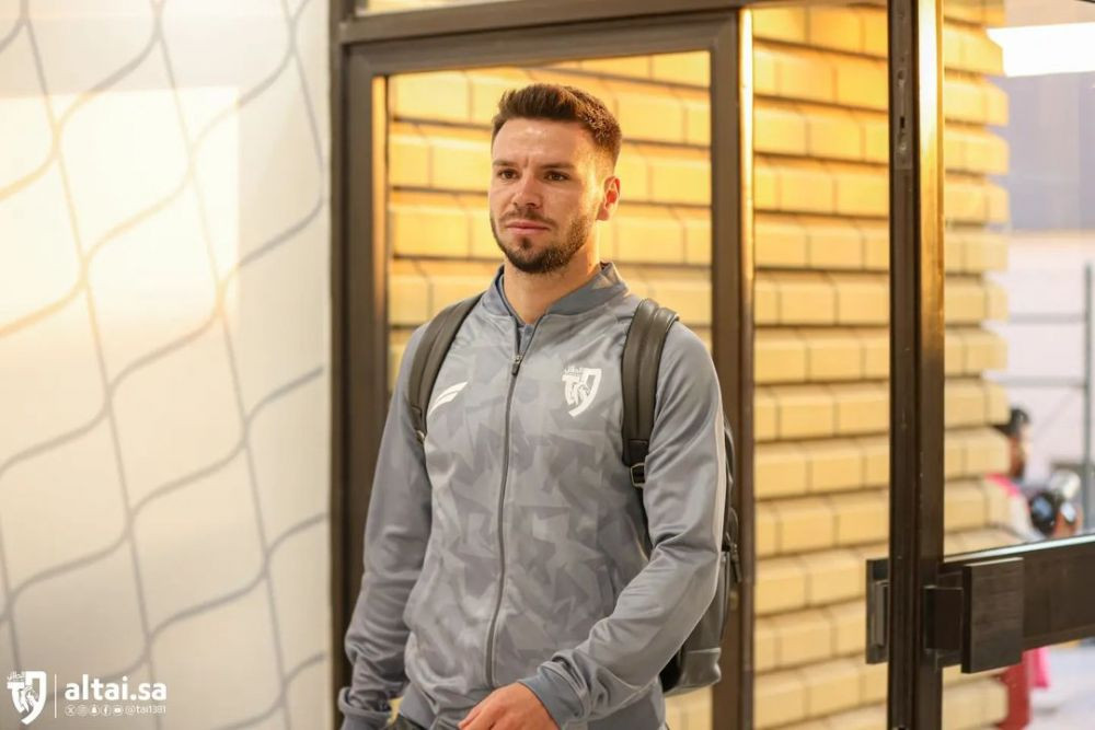 Se complică situația lui Laurențiu Reghecampf în Arabia Saudită! Ce a făcut Al Tai în cel mai recent meci din campionat_2