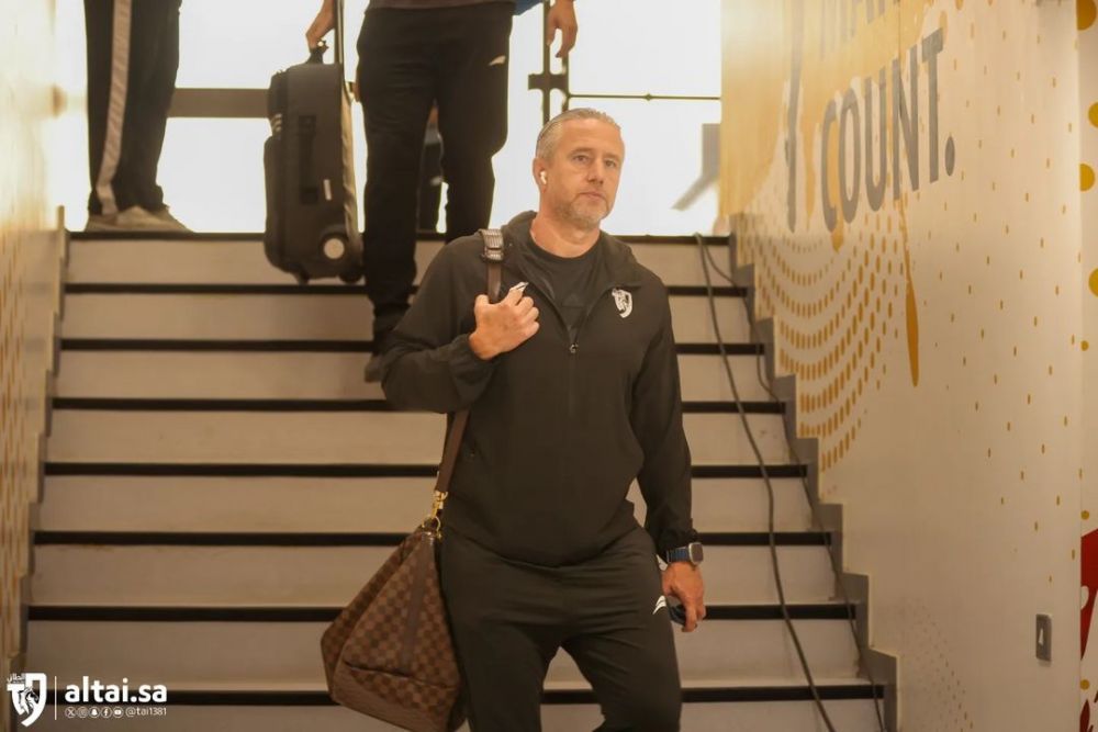 Se complică situația lui Laurențiu Reghecampf în Arabia Saudită! Ce a făcut Al Tai în cel mai recent meci din campionat_1