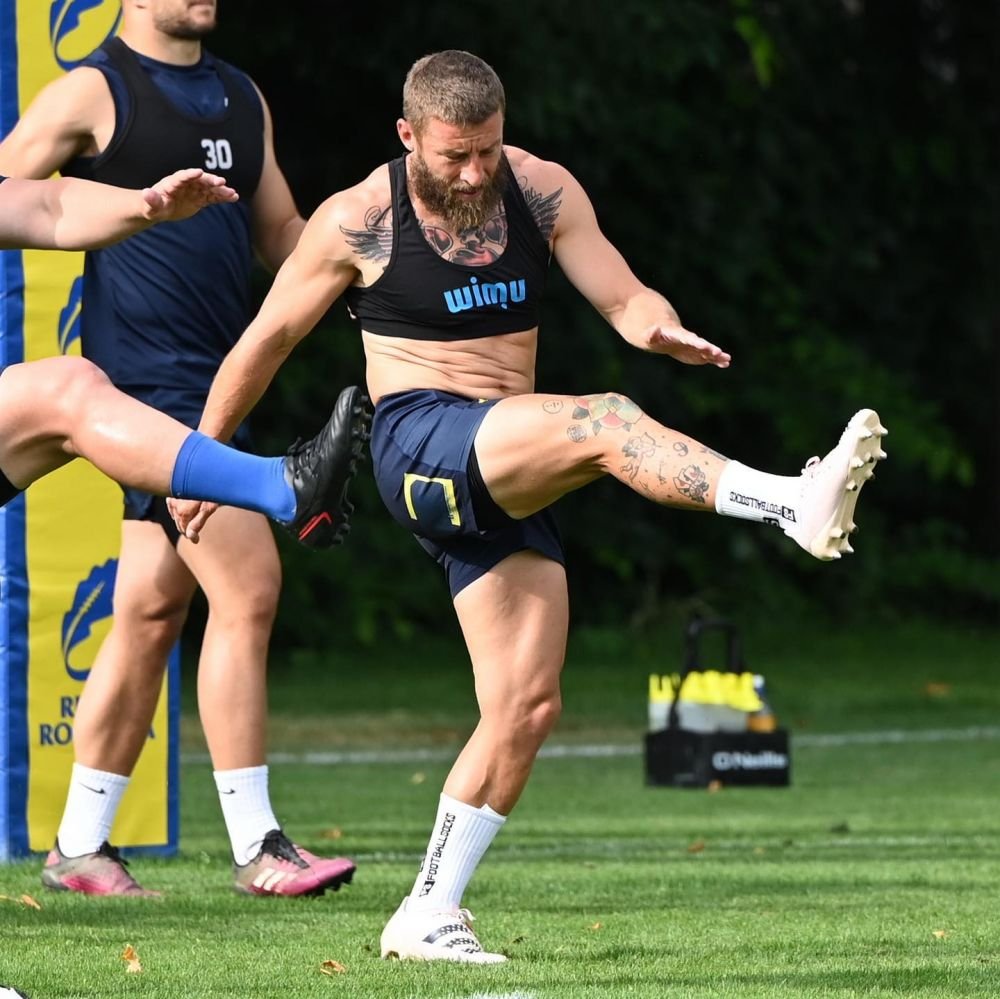 Sosia lui Conor McGregor e din România și are peste 100 de meciuri la națională: 
