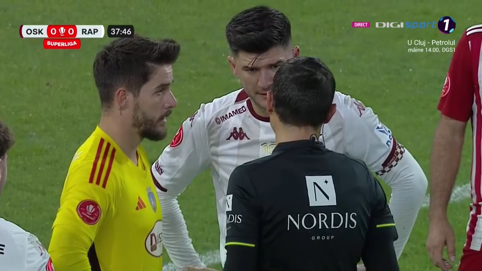 VAR și-amar! Meciul Sepsi OSK - Rapid a fost întrerupt câteva minute din cauza problemelor cu arbitrajul video_4