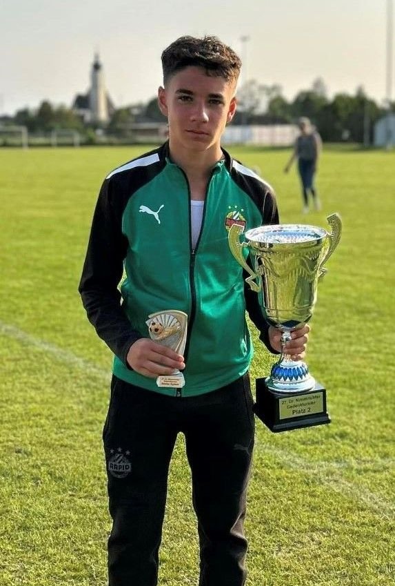 ”Decarul” român de la Rapid Viena prezentat în exclusivitate de Sport.ro, convocat la naționala Austriei! Marco-Barb Dudan își începe aventura la ”Das Team”_3