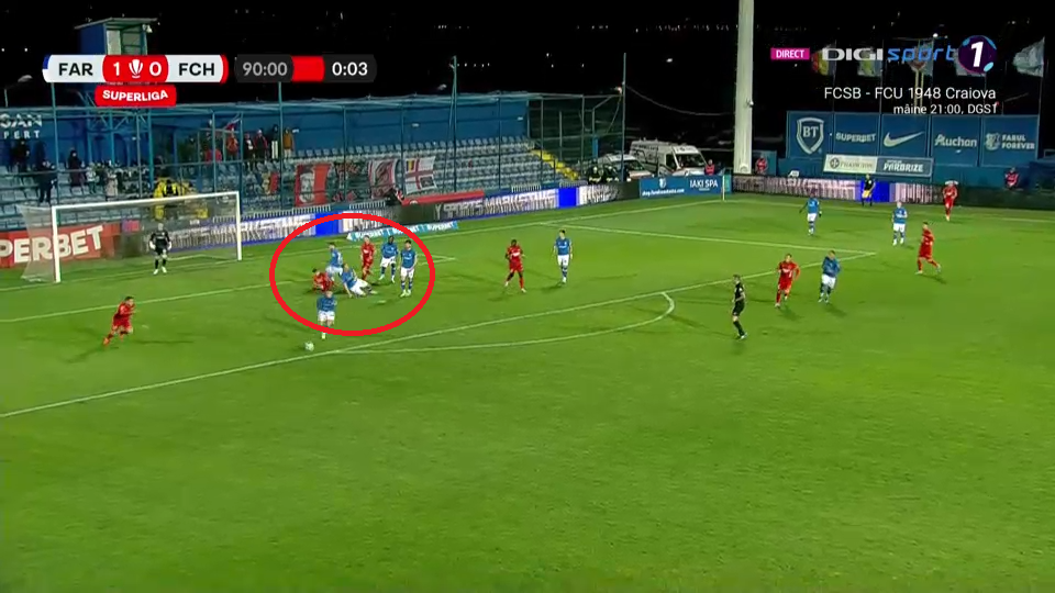 Hagi îl face praf pe Feșnic: 