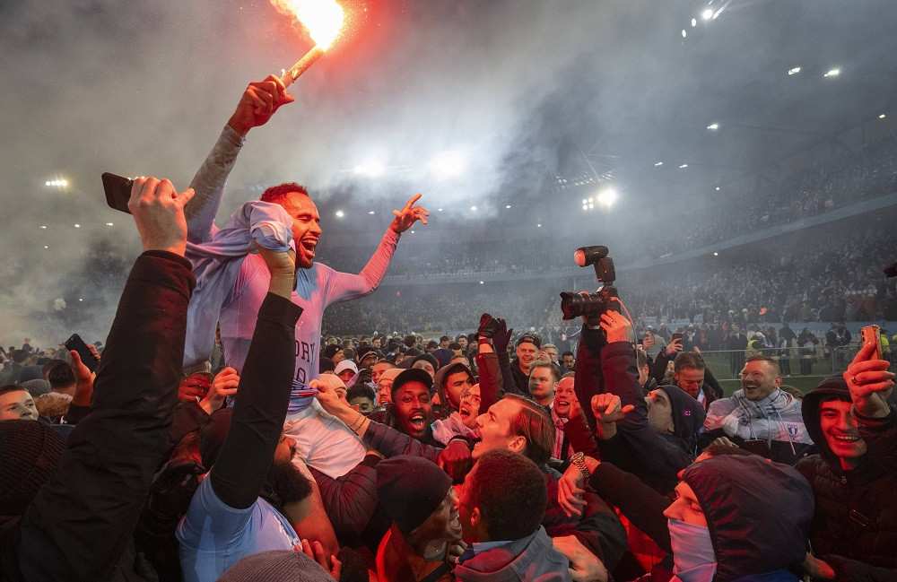 Nebunie &icirc;n ultima etapă! &rdquo;Finala&rdquo; campionatului, &icirc;ntreruptă timp de o oră și jumătate! Cine a luat titlul &icirc;n Suedia