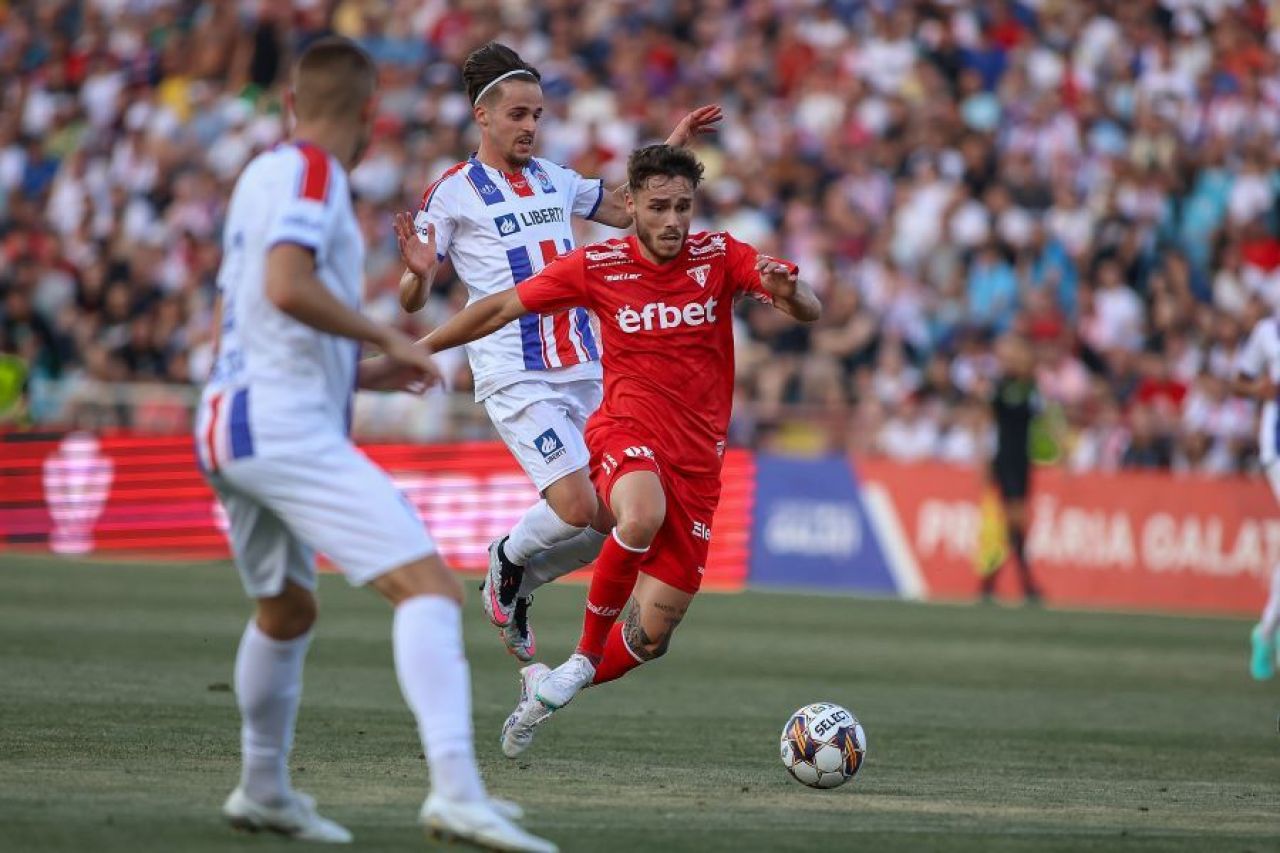 UTA - Oțelul 2-4 | Gazdele au redus din diferență pe final, însă n-au putut evita înfrângerea cu „nemții” lui Dorinel Munteanu_1