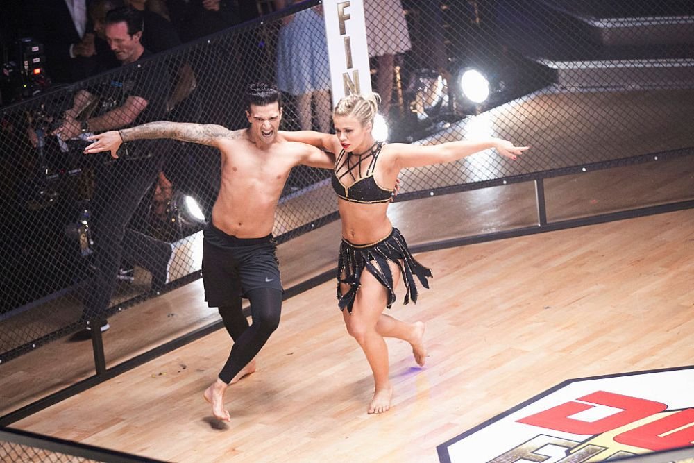 Cea mai sexy luptătoare din MMA a câștigat în 24 de ore mai mult decât în toată cariera sportivă!_20