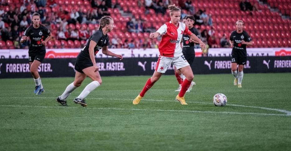 At&acirc;t de departe suntem! Echipa care a eliminat-o pe campioana Rom&acirc;niei cu 11-0 a pierdut acasă cu 0-9 la debutul &icirc;n grupele Champions League