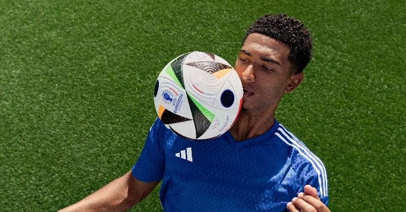 Cu ea să jucăm la Euro 2024! UEFA a prezentat mingea oficială de la turneul final al Campionatului European_5