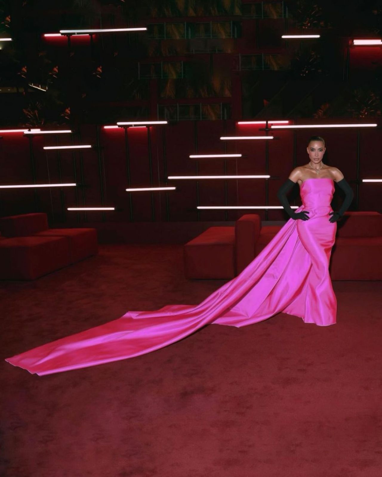 „M-am speriat al dracului de tare!” Kim Kardashian, despre momentul în care l-a întâlnit pe starul fotbalului mondial _18