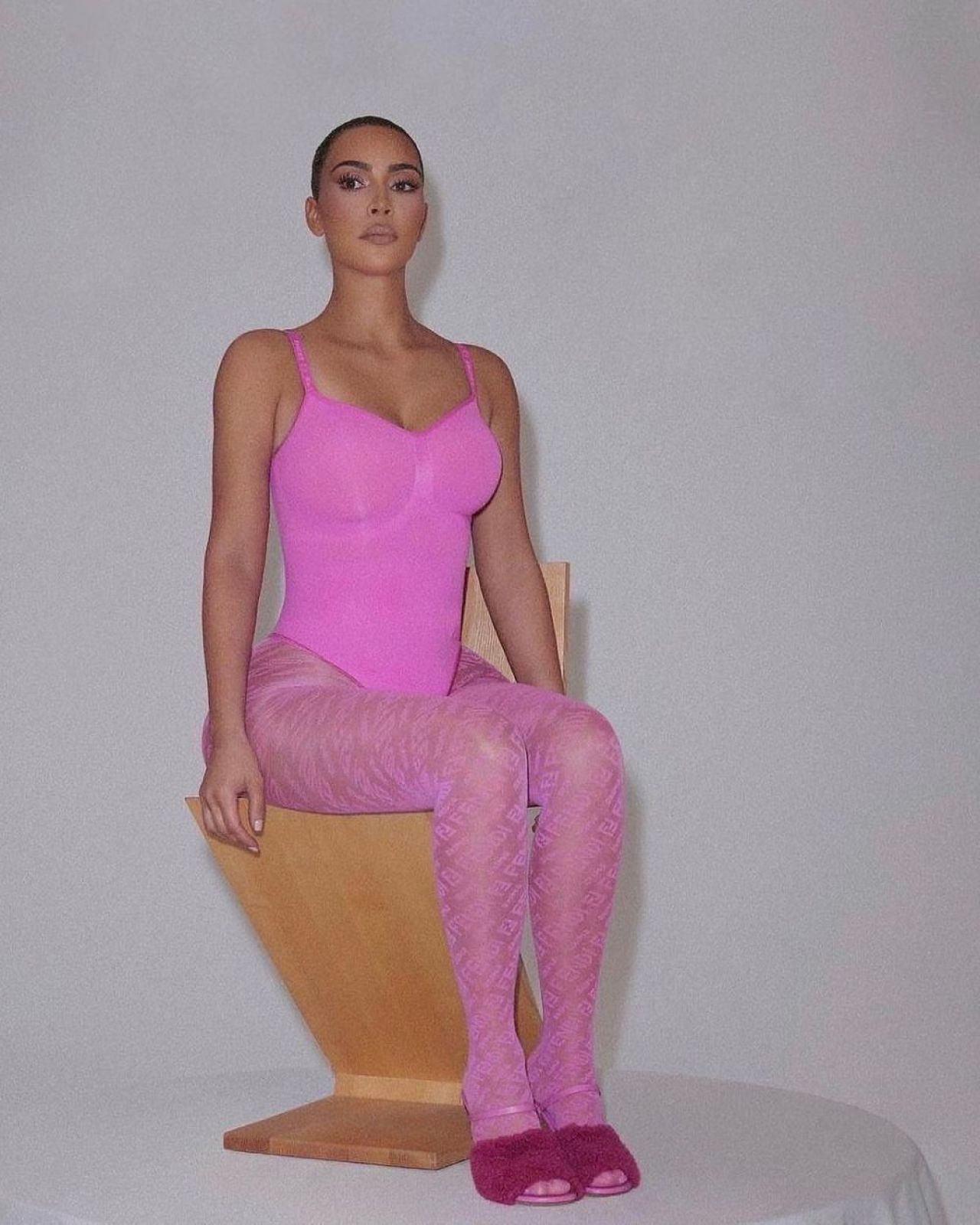 „M-am speriat al dracului de tare!” Kim Kardashian, despre momentul în care l-a întâlnit pe starul fotbalului mondial _33