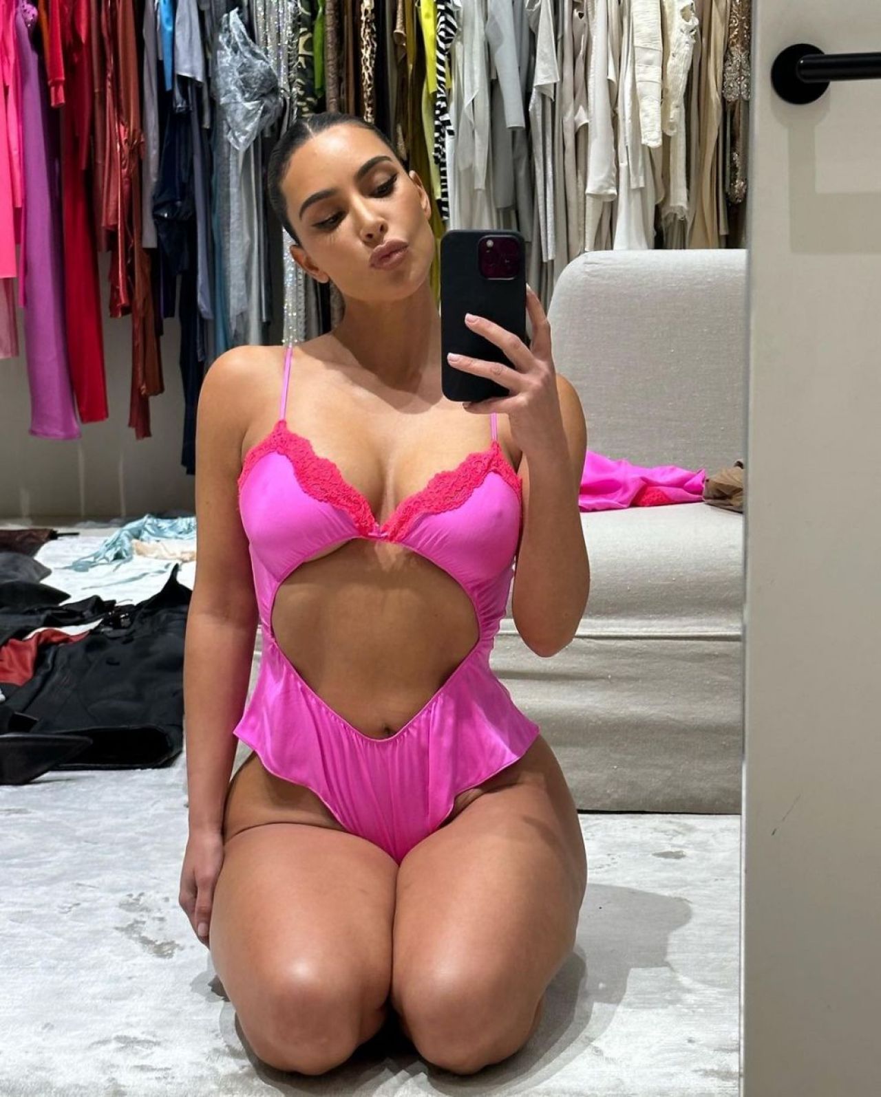 „M-am speriat al dracului de tare!” Kim Kardashian, despre momentul în care l-a întâlnit pe starul fotbalului mondial _54
