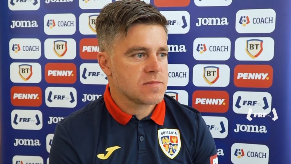 Explicațiile selecționerului de la U19 după 0-6 cu Anglia și cum se înțelege cu „tricolorii” care nu știu limba română_2