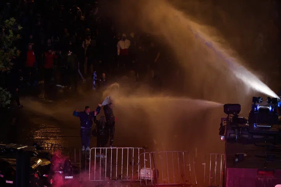 Zeci de răniți și arestați în urma incidentelor violente de la Sofia! A fost haos pe străzi la meciul Bulgaria - Ungaria_2