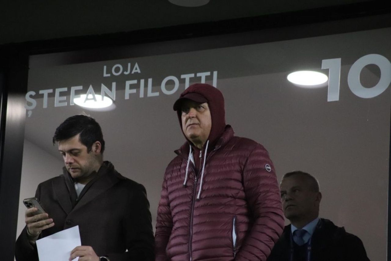 Dan Șucu, prezent în Giulești la România U21 - Albania U21. Patronul Rapidului s-a îmbrăcat în vișiniu_8