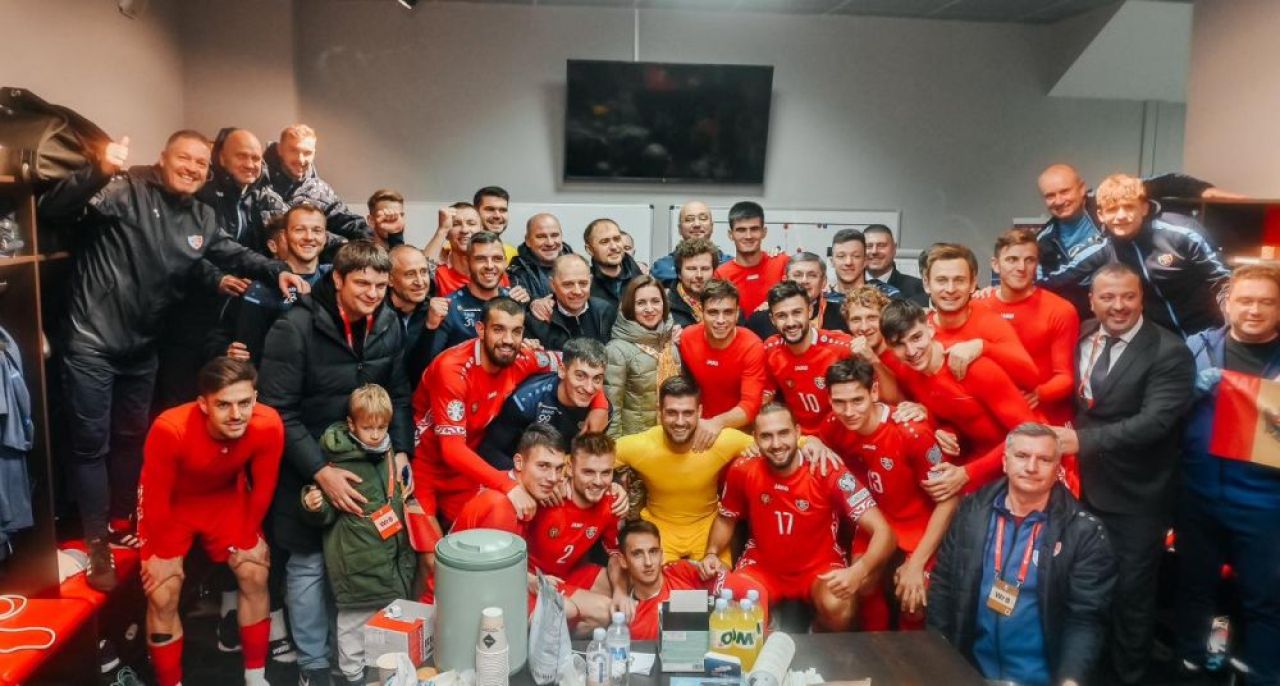 Maia Sandu pe stadion: ”Hai, Moldova!” vs Klaus Iohannis în Zanzibar_2