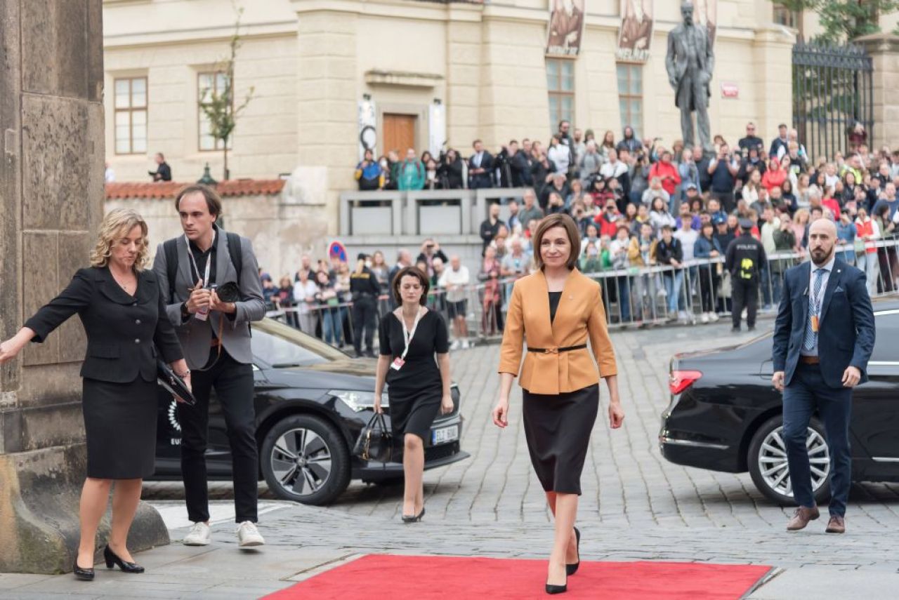 Maia Sandu pe stadion: ”Hai, Moldova!” vs Klaus Iohannis în Zanzibar_7