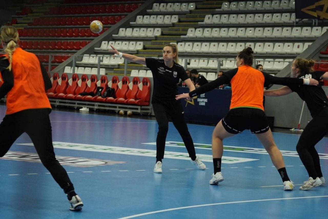 Debrecen - CSM București 23-30 | Crina Pintea & Co, joc fără cusur în Ungaria, în Liga Campionilor la handbal feminin. Neagu nu a fost în lot_2