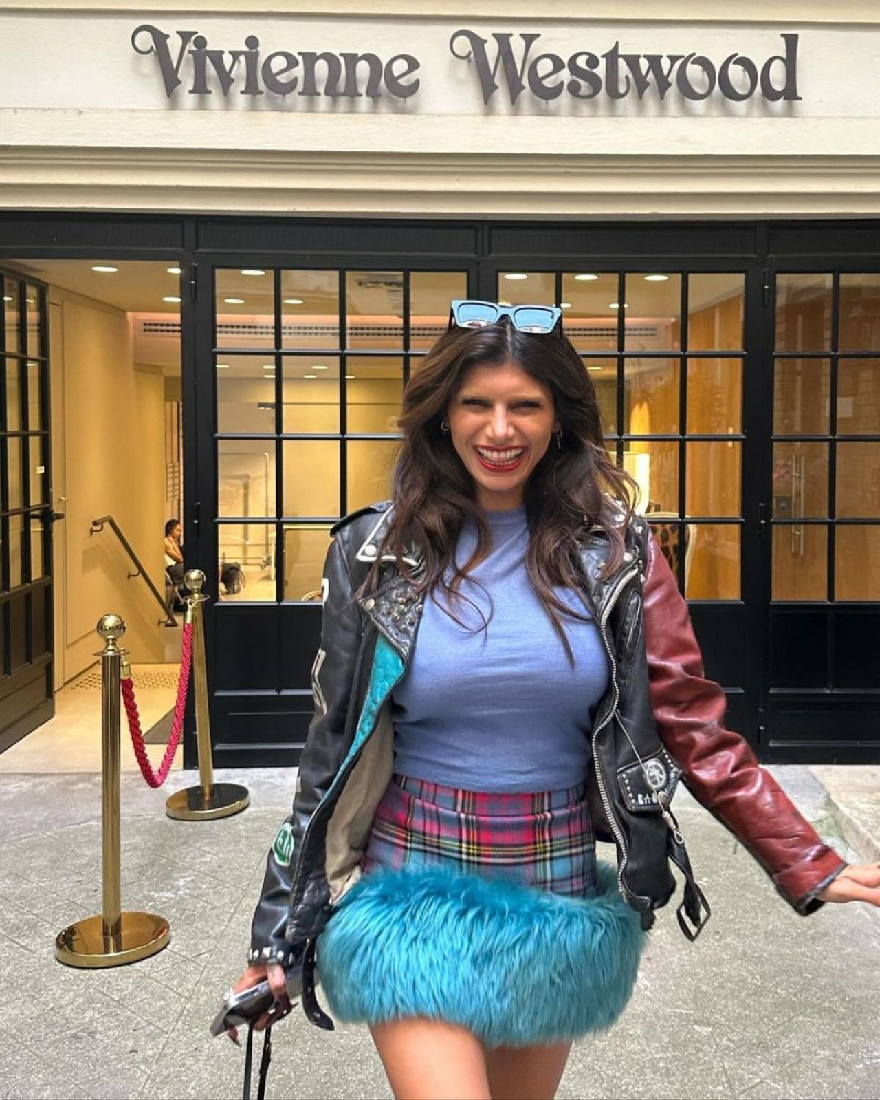 Mia Khalifa s-a pozat pe barcă în tricoul echipei favorite din Italia! Clubul a reacționat imediat și i-a lăsat comentariu _16