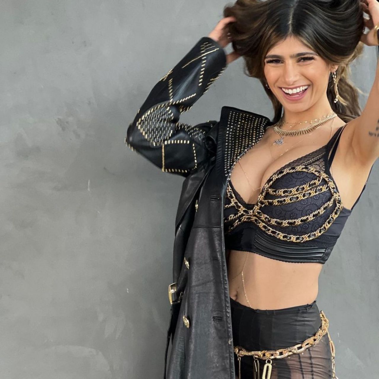 Mia Khalifa s-a pozat pe barcă în tricoul echipei favorite din Italia! Clubul a reacționat imediat și i-a lăsat comentariu _30