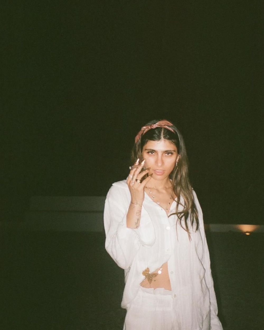 Mia Khalifa s-a pozat pe barcă în tricoul echipei favorite din Italia! Clubul a reacționat imediat și i-a lăsat comentariu _51