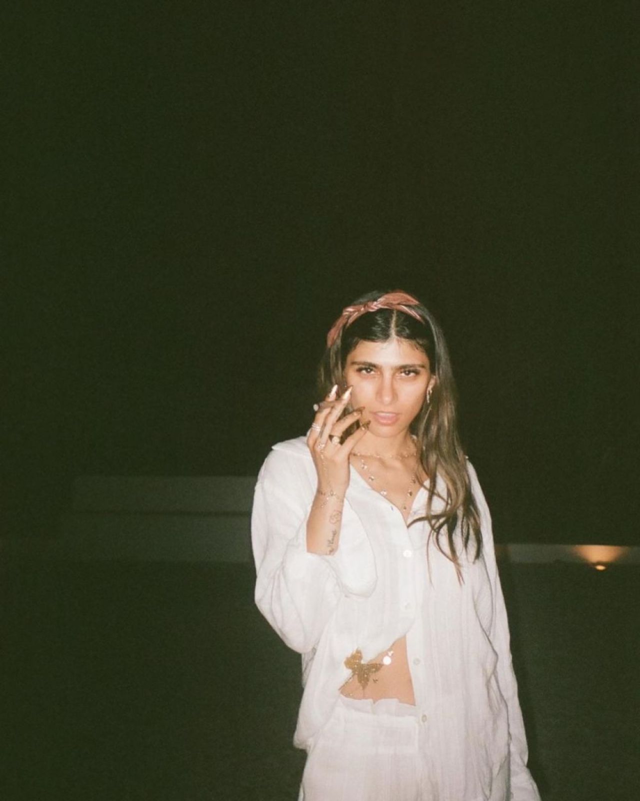 Mia Khalifa s-a pozat pe barcă în tricoul echipei favorite din Italia! Clubul a reacționat imediat și i-a lăsat comentariu _51