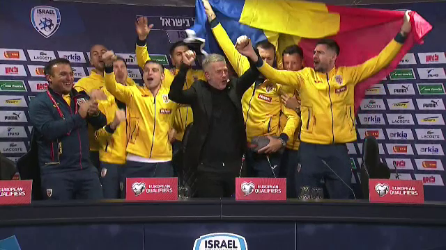 Edi Iordănescu, așa cum nu a mai fost văzut p&acirc;nă acum! Jucătorii au intrat peste el &icirc;n timpul conferinței: ce s-a &icirc;nt&acirc;mplat