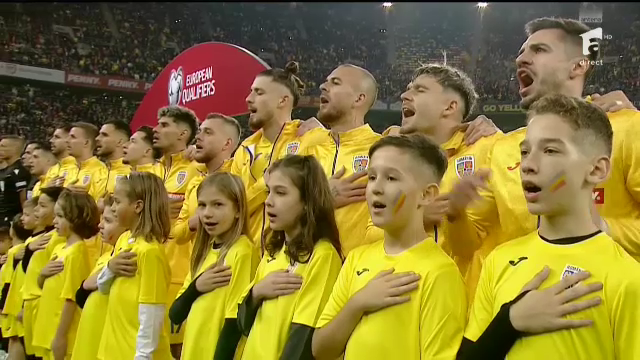 Acum ori niciodată! Imagini emoționante: cum au trăit tricolorii imnul României cântat de Andra pe Arena Națională _15