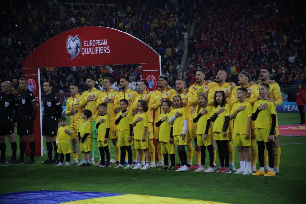 Acum ori niciodată! Imagini emoționante: cum au trăit tricolorii imnul României cântat de Andra pe Arena Națională _42