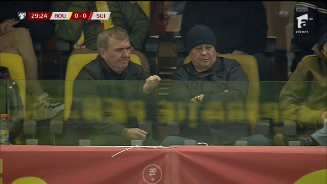 Întâlnirea titanilor! Gică Hagi și Mircea Lucescu, prezenți la România - Elveția_16