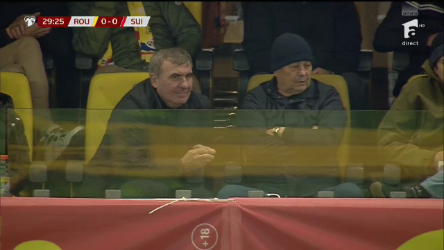Întâlnirea titanilor! Gică Hagi și Mircea Lucescu, prezenți la România - Elveția_22
