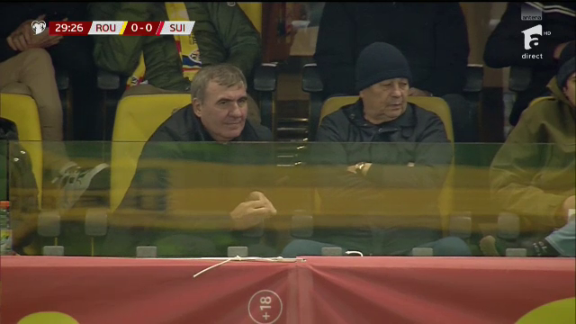 Întâlnirea titanilor! Gică Hagi și Mircea Lucescu, prezenți la România - Elveția_23