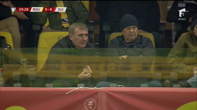 Întâlnirea titanilor! Gică Hagi și Mircea Lucescu, prezenți la România - Elveția_37