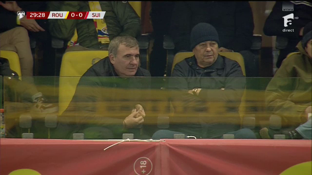 Întâlnirea titanilor! Gică Hagi și Mircea Lucescu, prezenți la România - Elveția_38