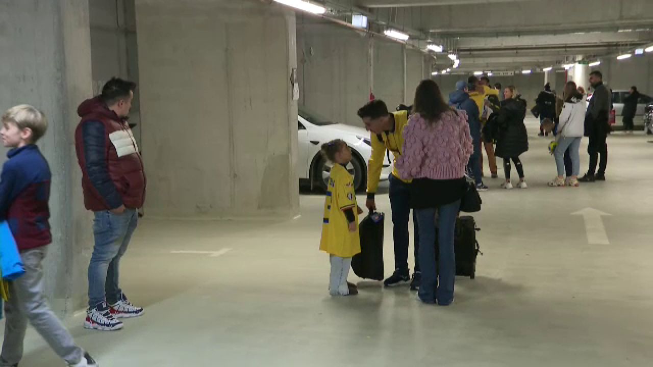 Calificare cu stil! Jucătorii au făcut show în ținutele lor + imagini de colecție cu logodnica lui Ianis Hagi și iubita lui Florinel Coman _2