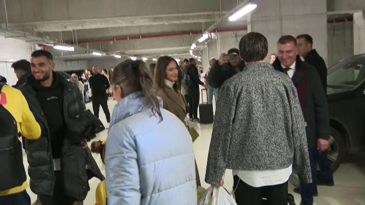 Calificare cu stil! Jucătorii au făcut show în ținutele lor + imagini de colecție cu logodnica lui Ianis Hagi și iubita lui Florinel Coman _7