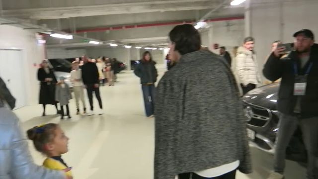 Calificare cu stil! Jucătorii au făcut show în ținutele lor + imagini de colecție cu logodnica lui Ianis Hagi și iubita lui Florinel Coman _9